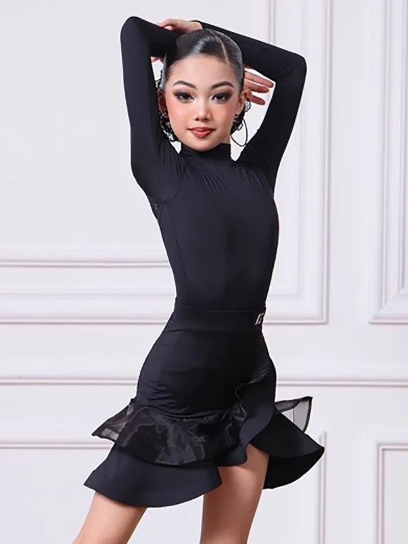Vestido Infantil de Dança Latina com Gola Alta e Babado